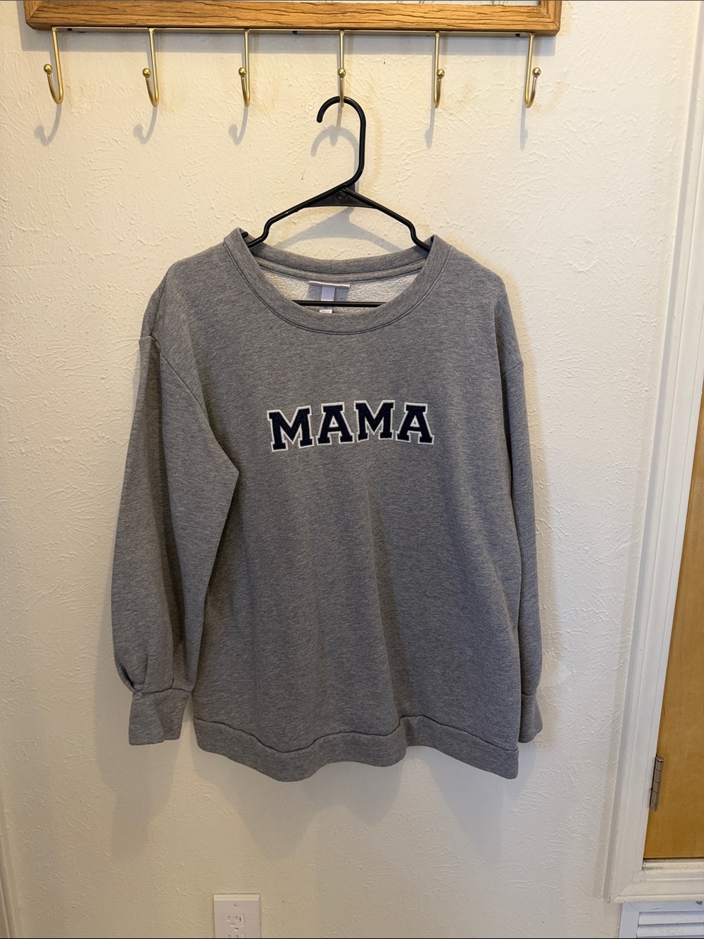 Mama Crewneck Sweatshirt
